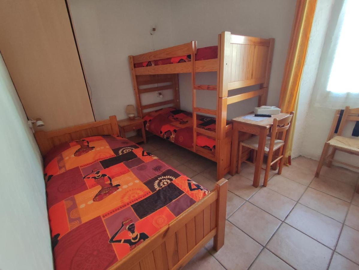 Auberge Lou Jas Soleilhas المظهر الخارجي الصورة