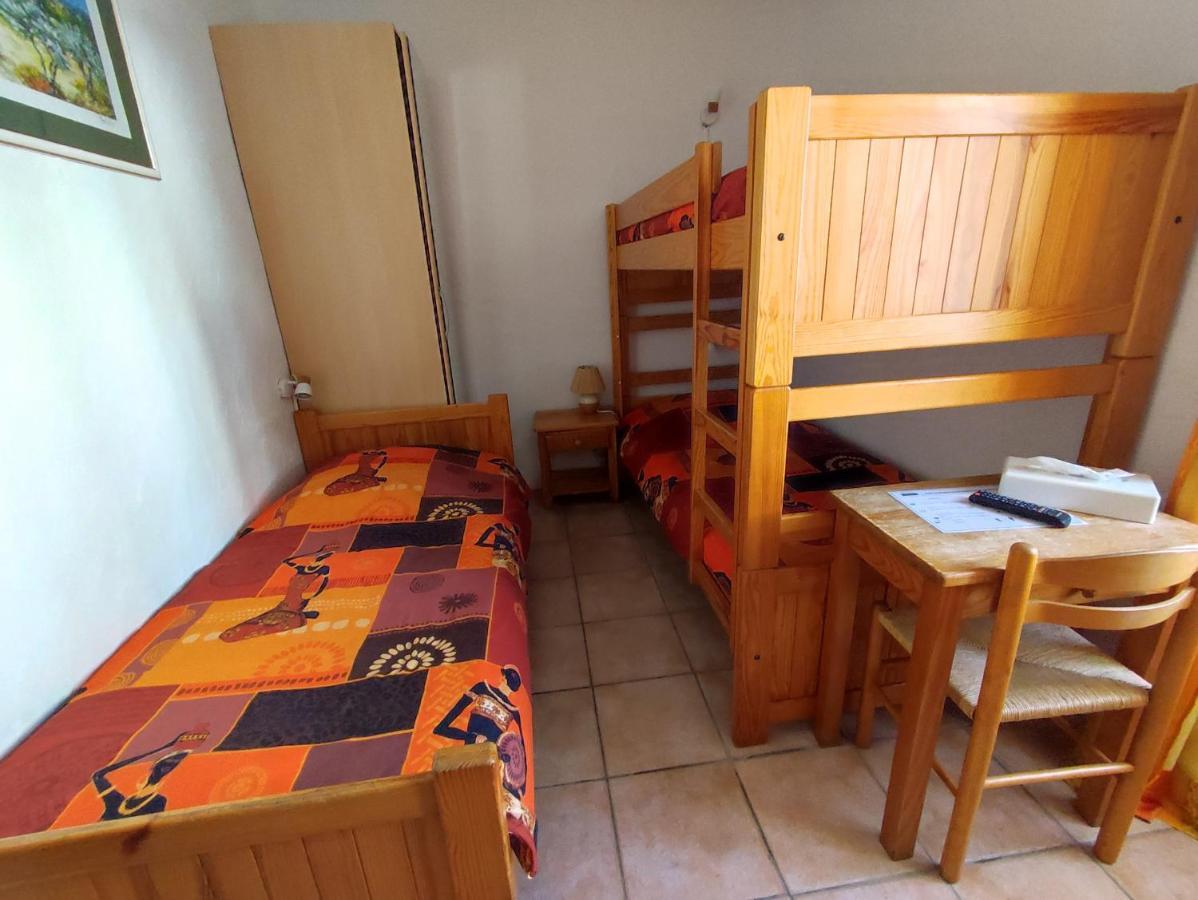 Auberge Lou Jas Soleilhas المظهر الخارجي الصورة