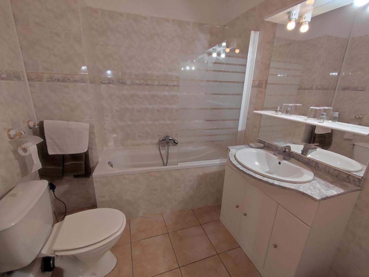 Auberge Lou Jas Soleilhas المظهر الخارجي الصورة