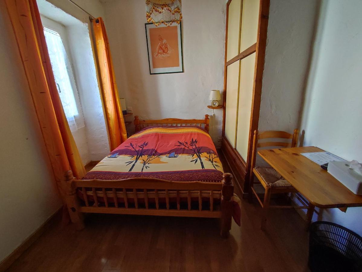 Auberge Lou Jas Soleilhas المظهر الخارجي الصورة