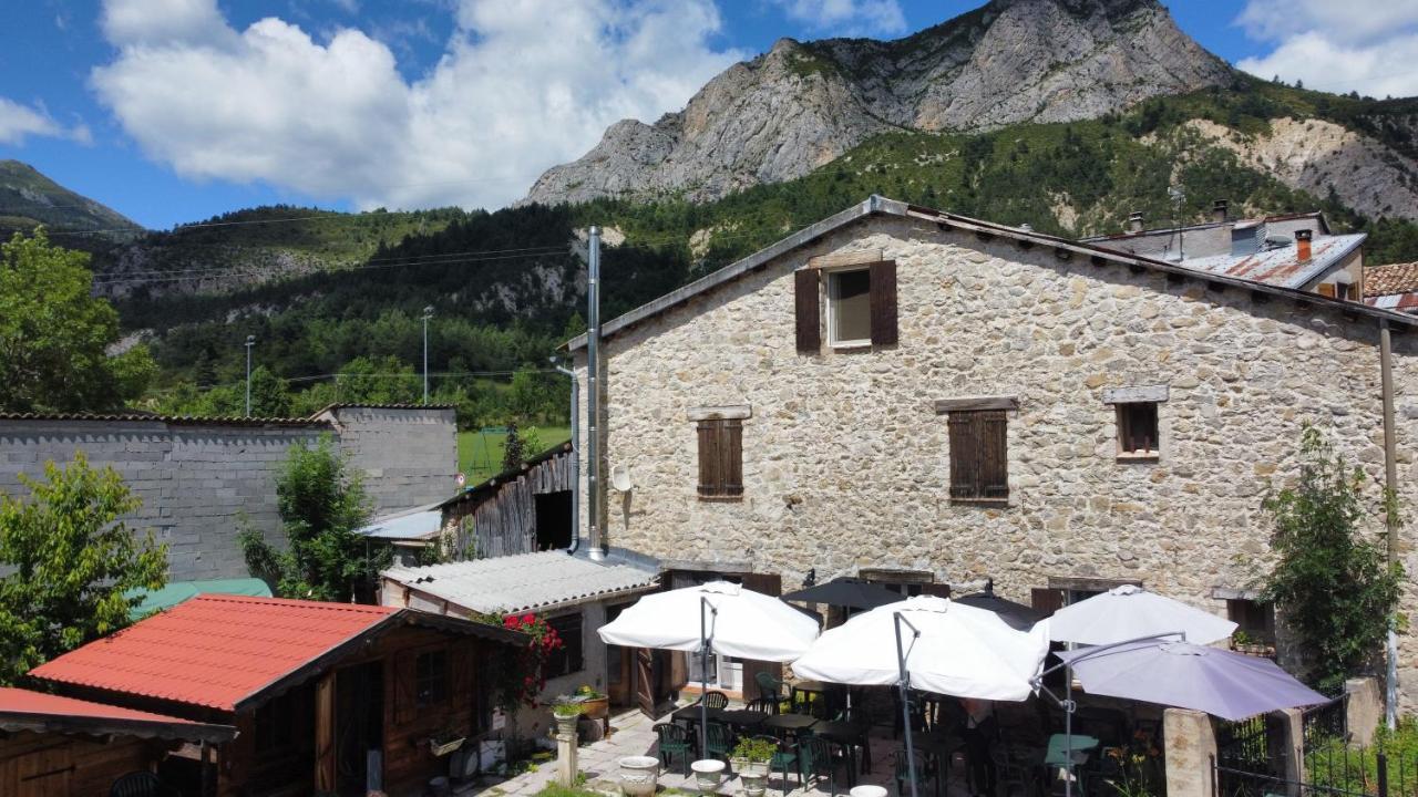 Auberge Lou Jas Soleilhas المظهر الخارجي الصورة