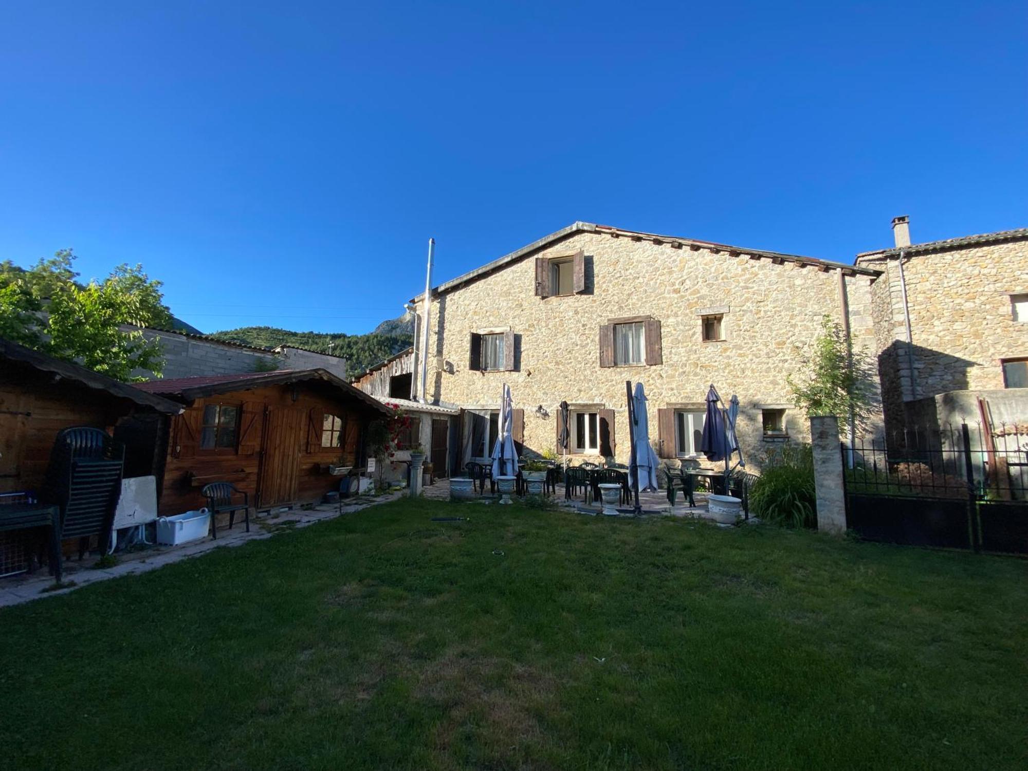 Auberge Lou Jas Soleilhas المظهر الخارجي الصورة